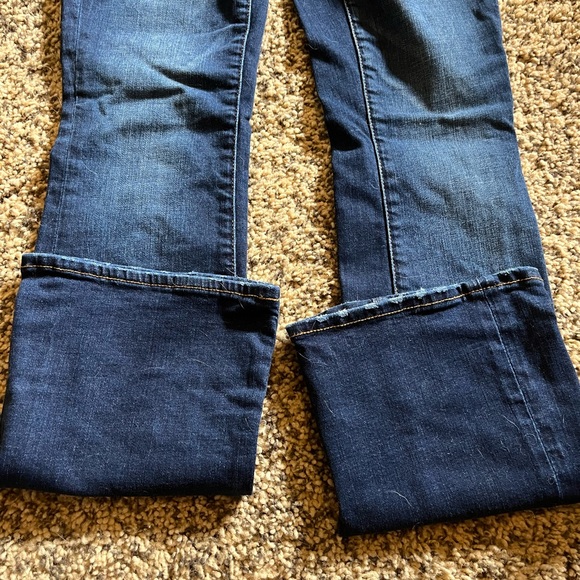 American Eagle Boot Cut Denim Jeans. Only worn once. Super stretch. Size 2. - Picture 5 of 5